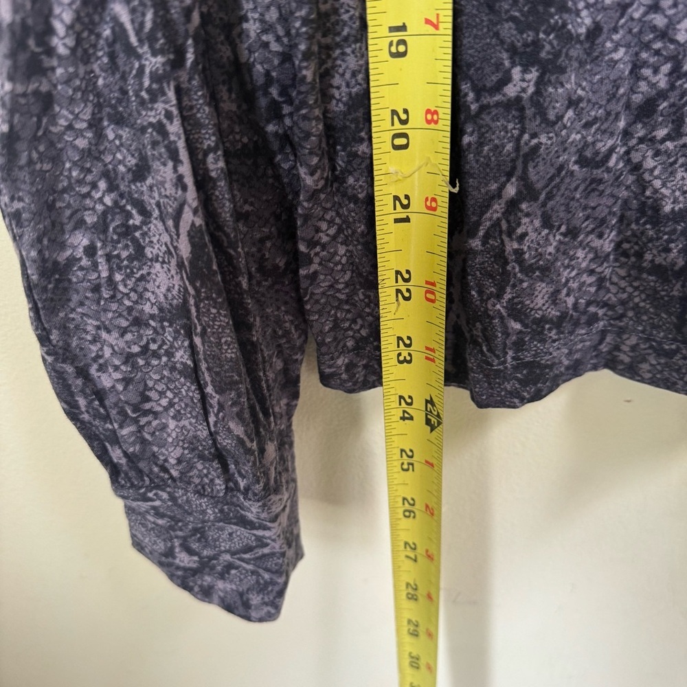 Rails EMILIA SnakeSkin Print Lightweight Puff Sleeve Crew Top Boho Shirt Gray XL - Picture 15 of 16